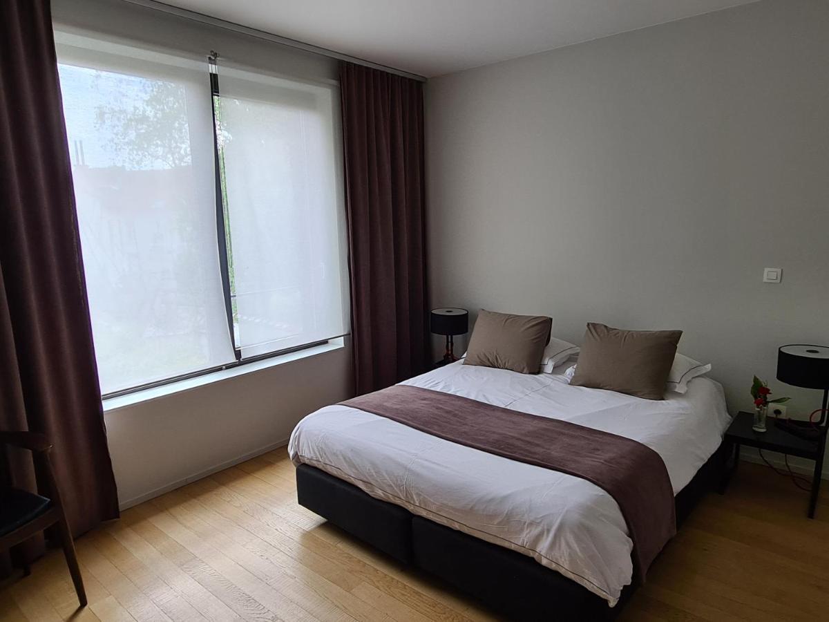 B&B A Cote Du Cinquantenaire Etterbeek Exterior photo